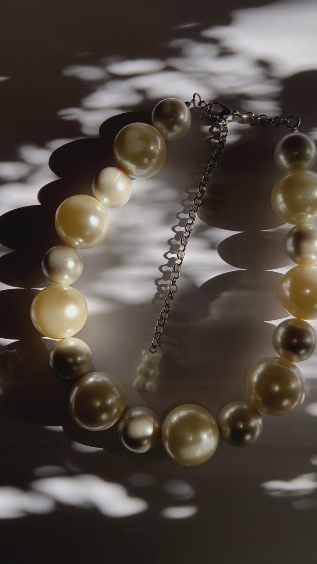 White necklace
